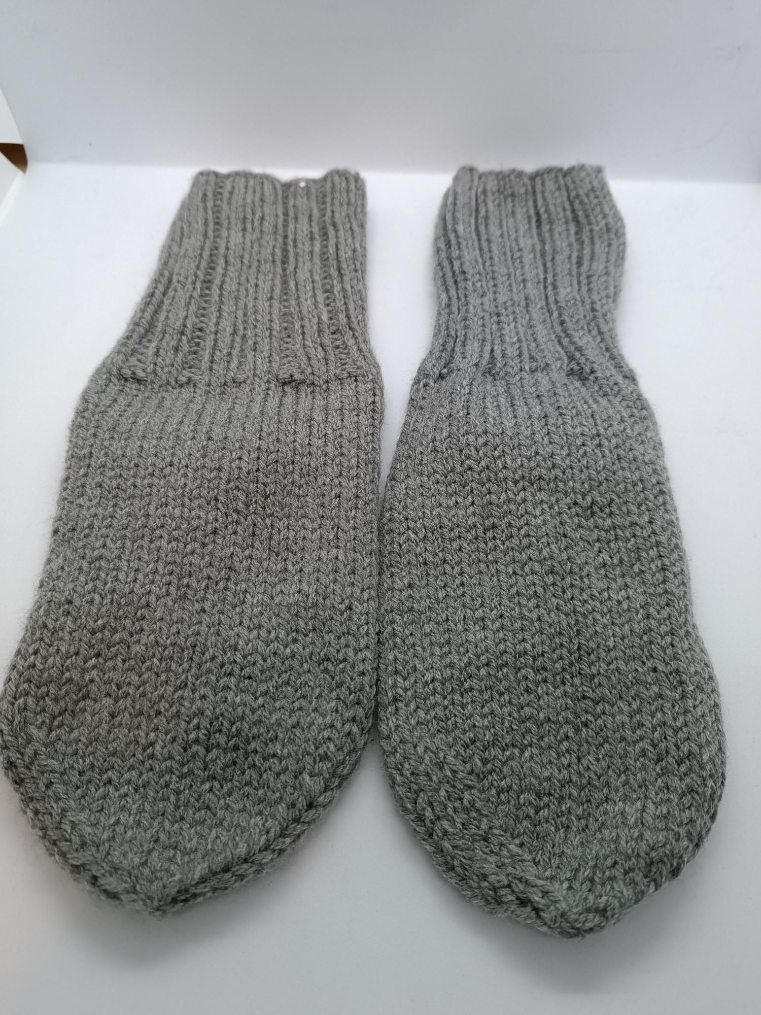 hand%20knitting%20wool%20socks