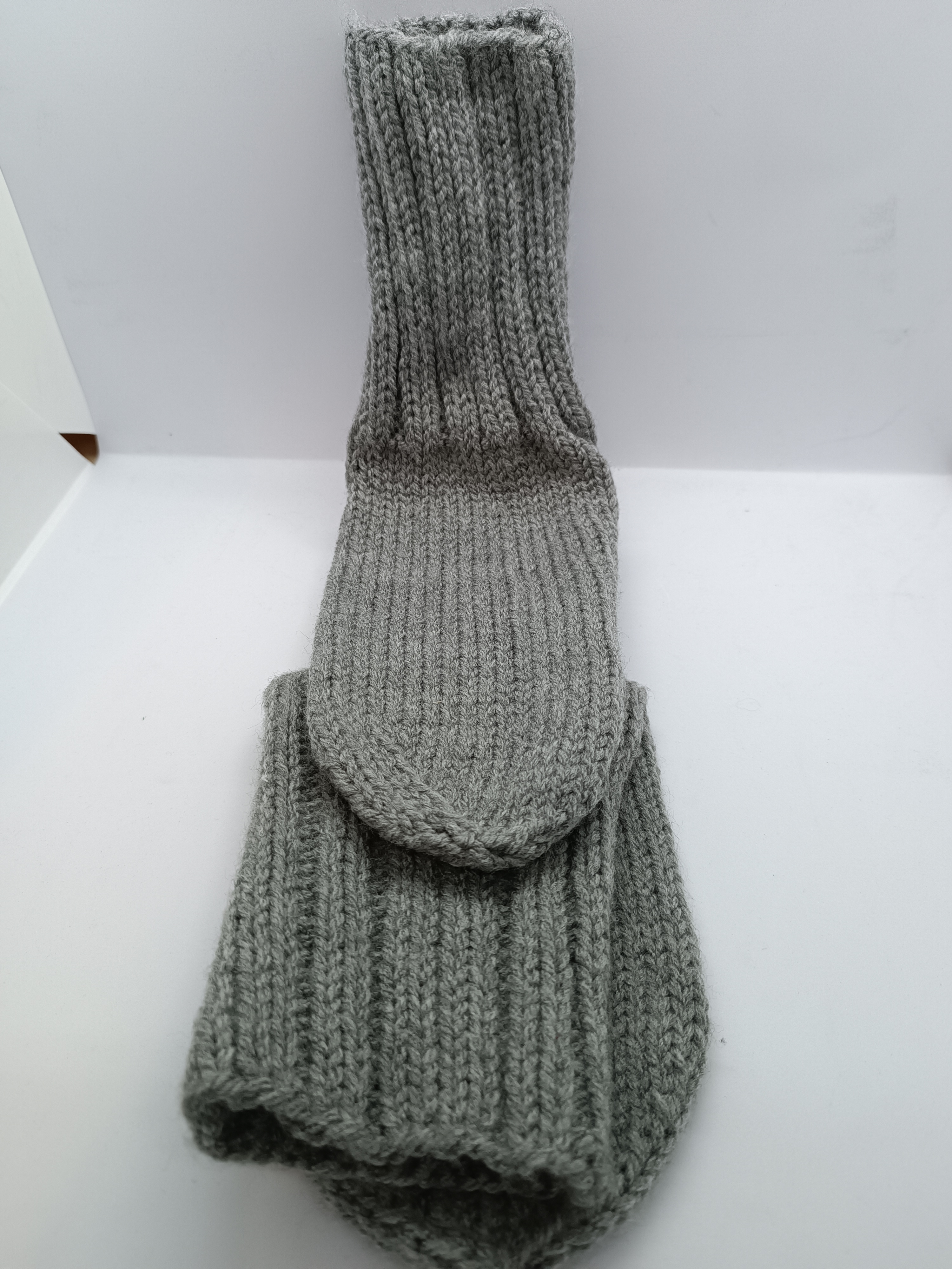 hand%20knitting%20wool%20socks