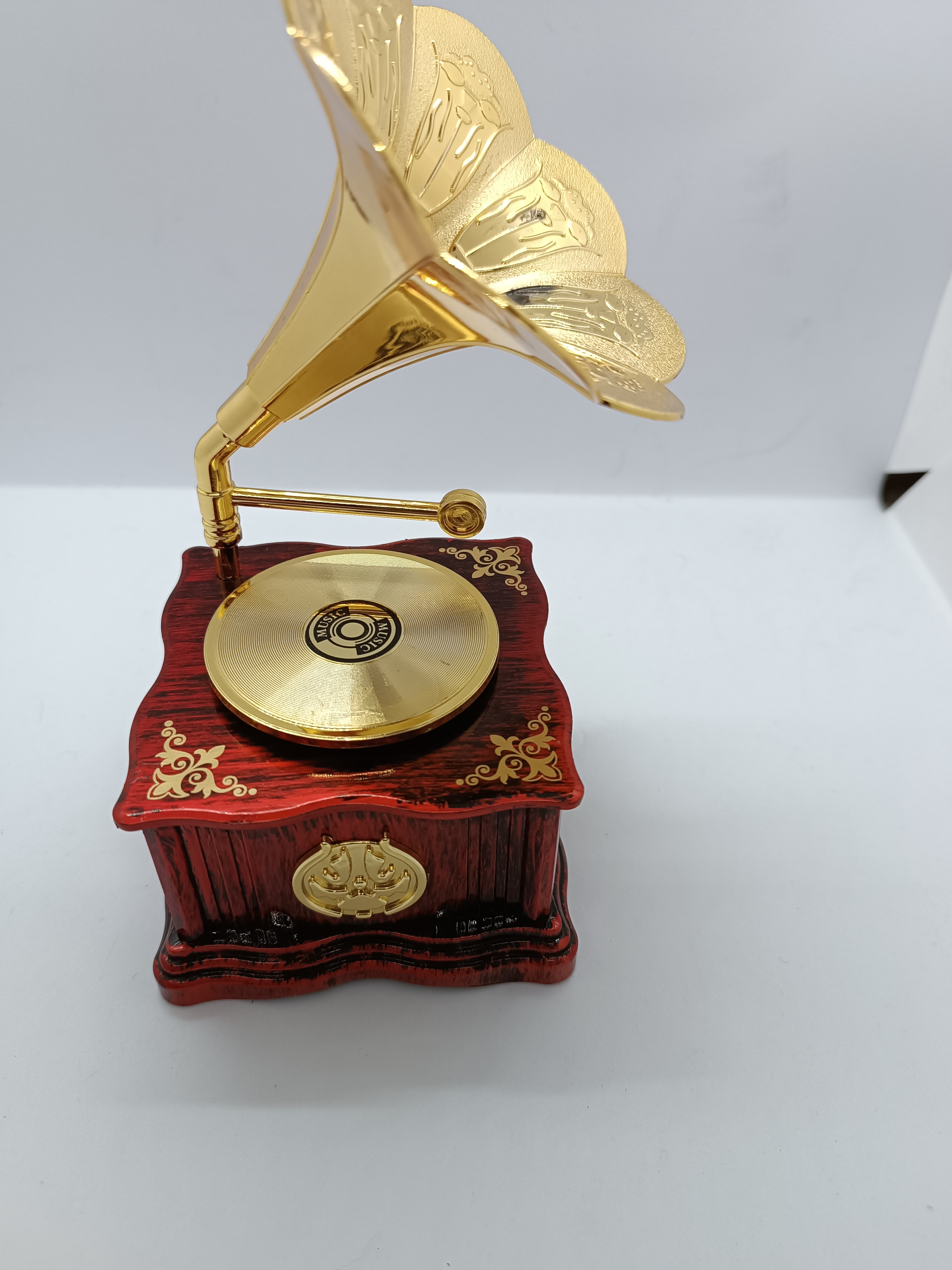 Gramophone%20music%20box.