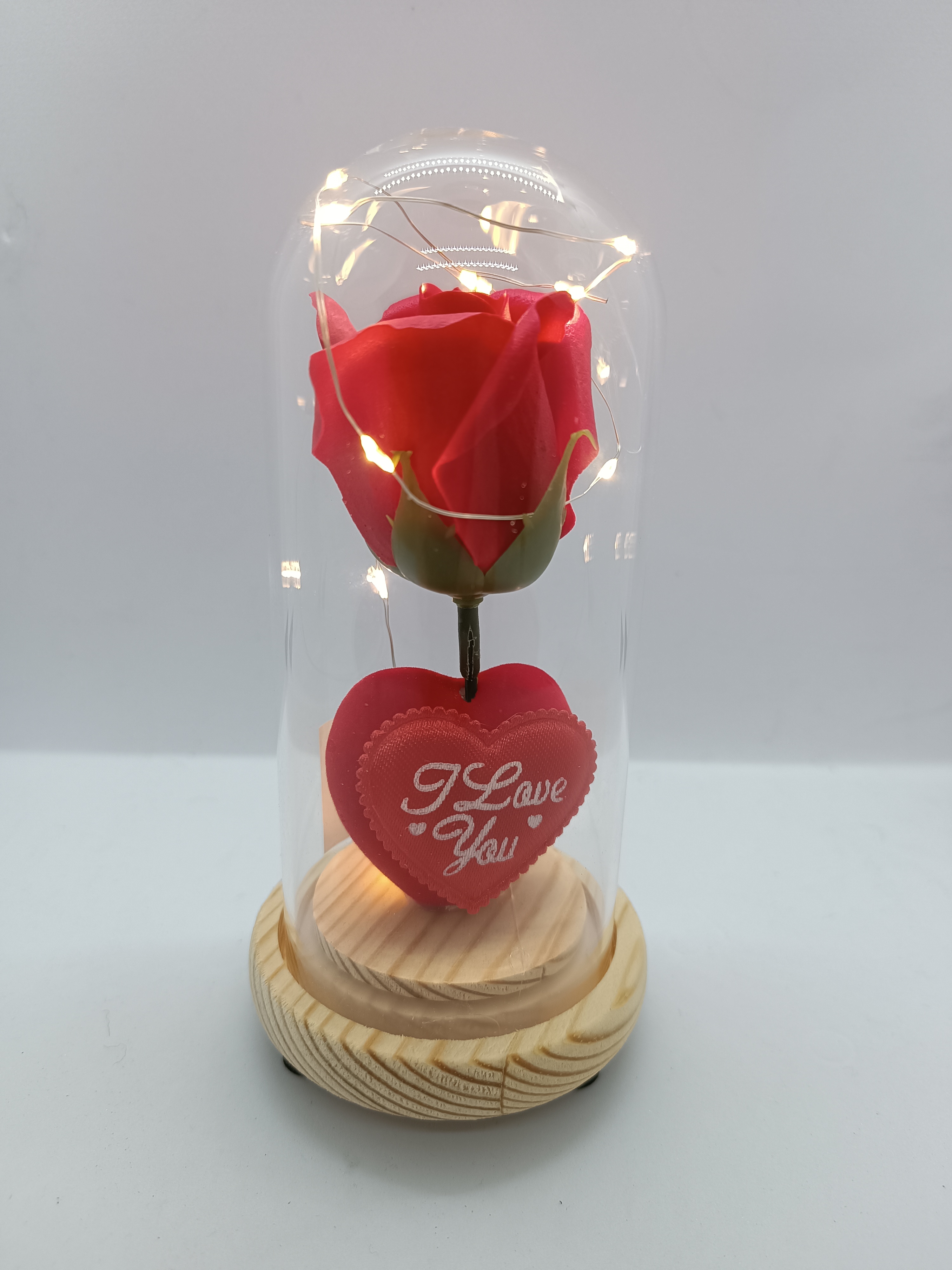 Illuminated%20rose%20with%20wooden%20legs.