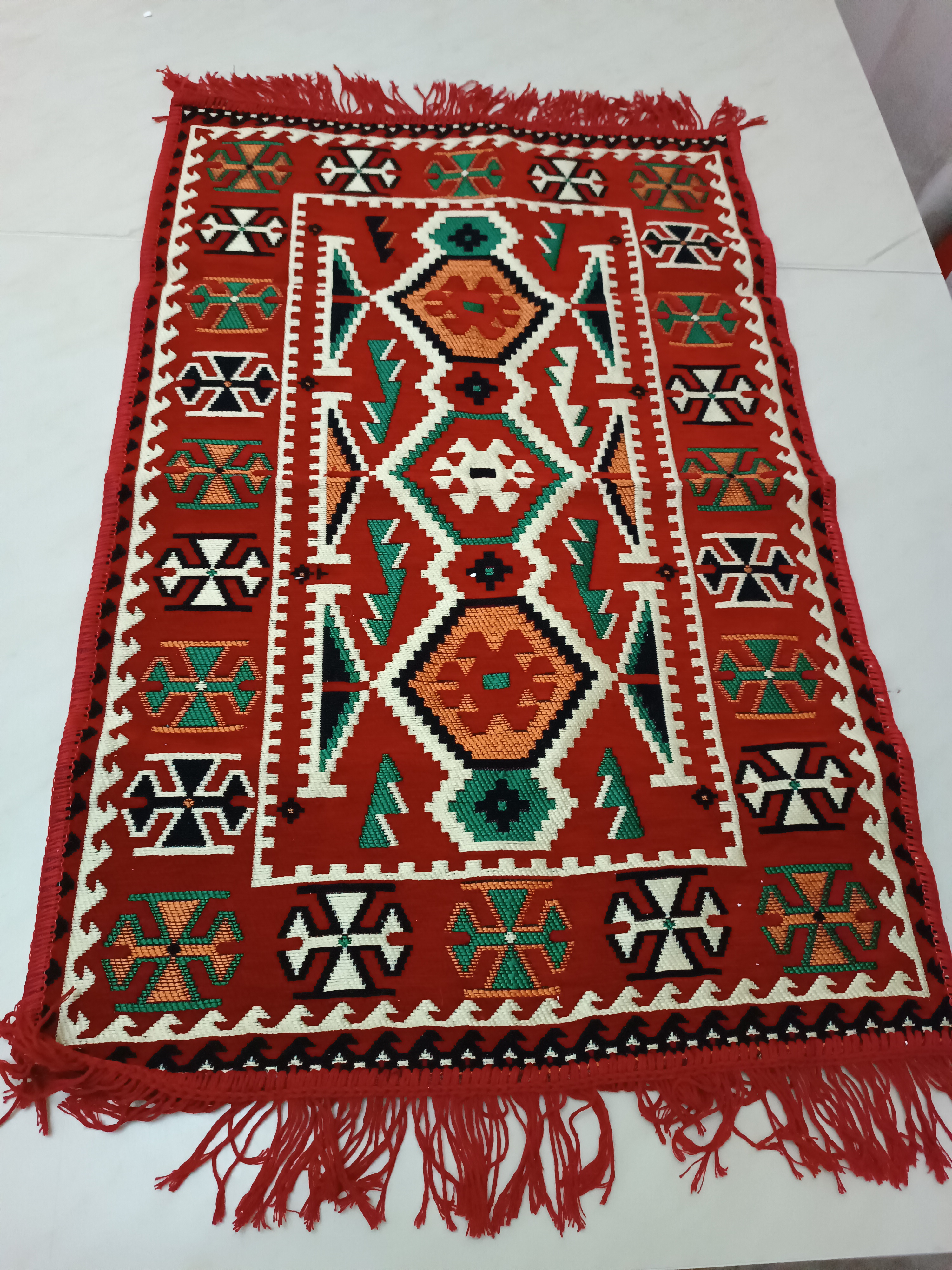 60x90%20geleneksel%20motifli%20kilim