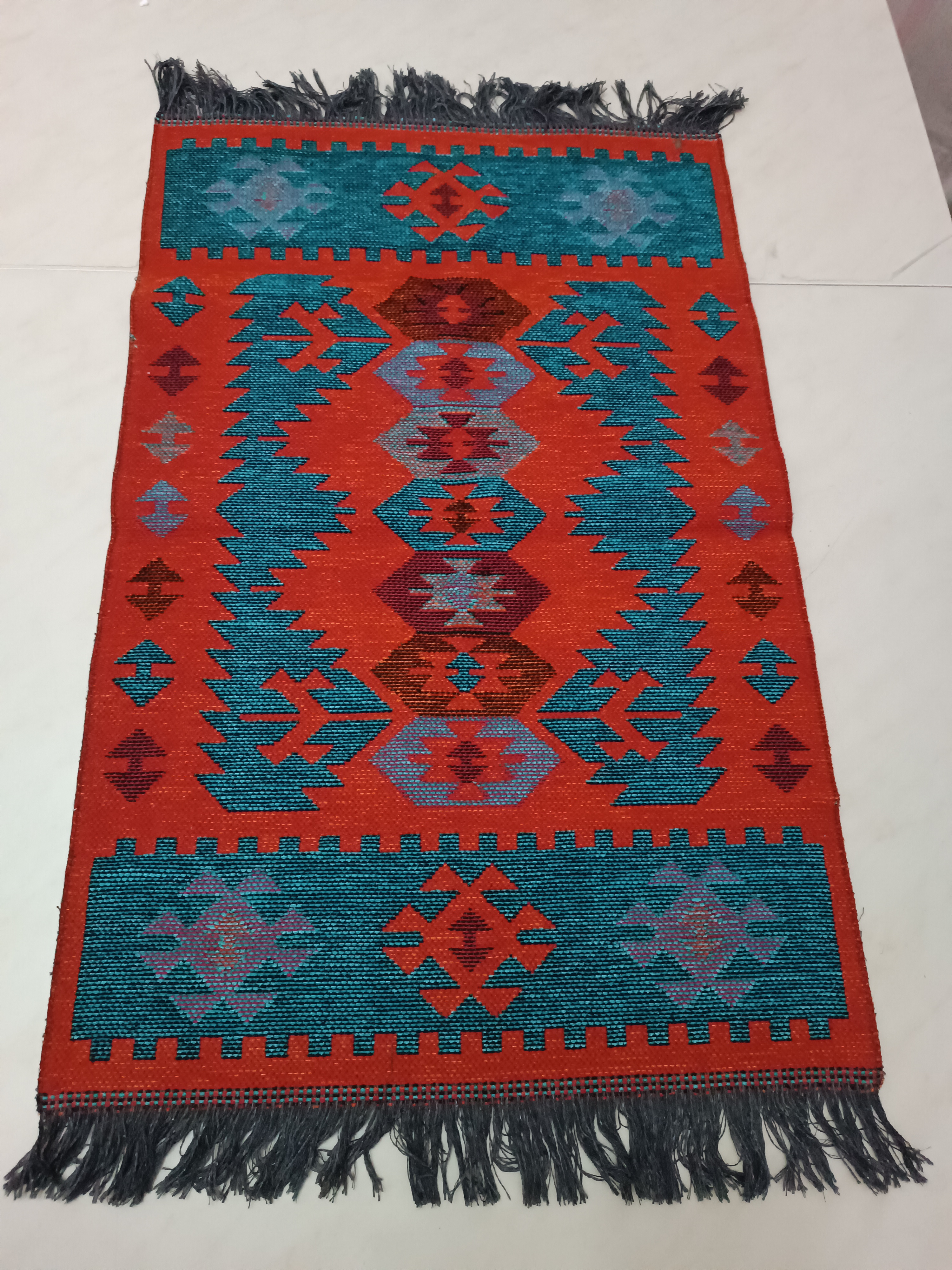 60x90%20geleneksel%20motifli%20kilim