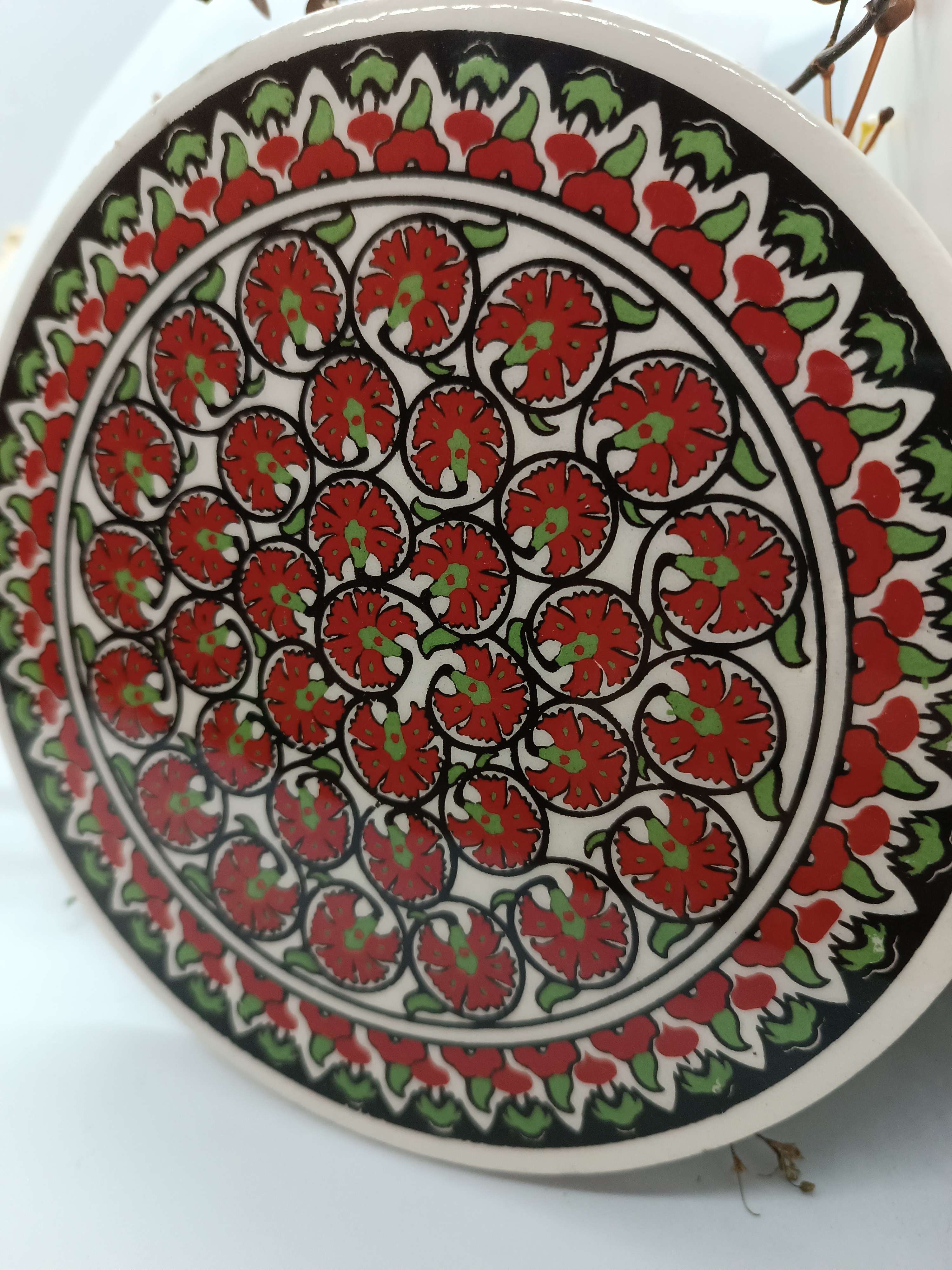 Traditional%20patterned%20ceramic%20trivet%2016%20cm.