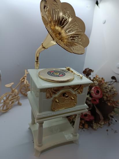 Gramophone music box.